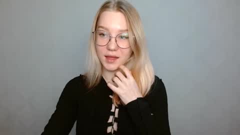 Snapshot of abbymoore__ chatting on 02.07.25 Abby Lovense is active online show from 02.07.25