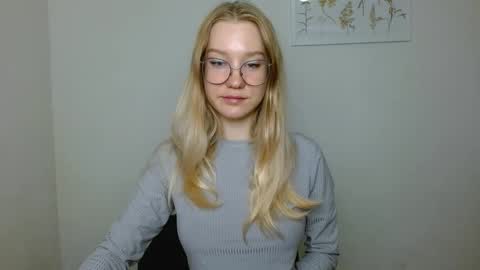 Snapshot of abbymoore__ chatting on 09.13.25 Abby Lovense is active online show from 09.13.25