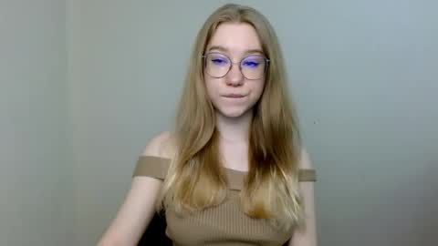 Snapshot of abbymoore__ chatting on 04.22.26 Abby Lovense is active online show from 04.22.26