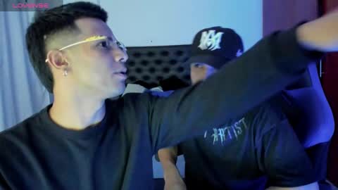 Independence model AbelAsburgo online show from 12.18.24