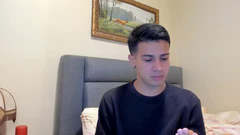 Independence model AbelAsburgo online show from 09.20.25