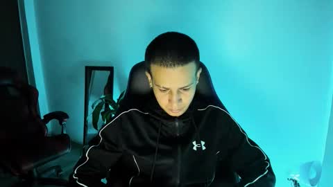 Independence model AbelAsburgo online show from 01.31.26