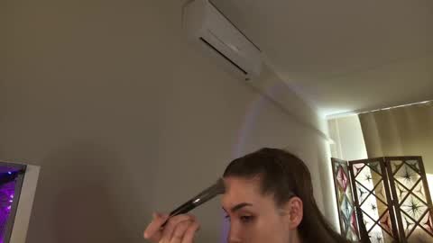 Snapshot of abella_danger_x chatting on 04.19.26 abella_danger_x online show from 04.19.26