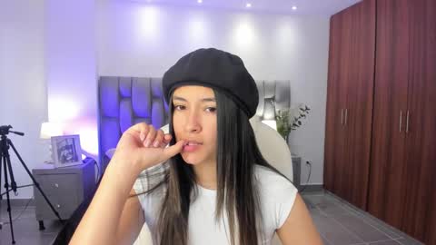  Abella Ruiz  online show from 02.26.25