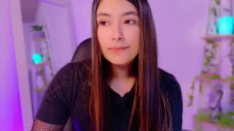 Snapshot of abella_ruiz chatting on 06.14.26 Abella Ruiz online show from 06.14.26