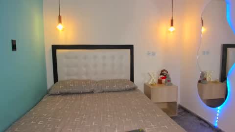  Abella and Kendra  online show from 10.14.25