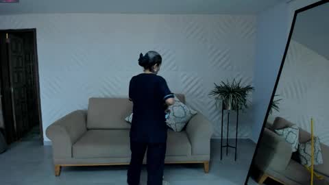  Abella  online show from 09.17.25