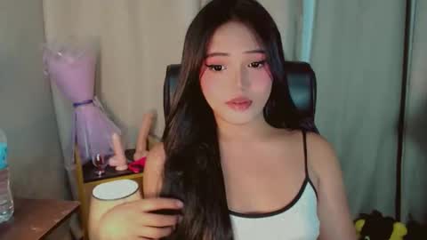 Snapshot of abetterchristine chatting on 04.26.26 Abetterchristine online show from 04.26.26