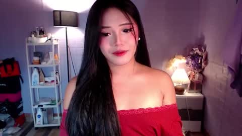 Snapshot of abetterchristine chatting on 04.26.26 Abetterchristine online show from 04.26.26