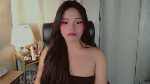 Snapshot of abetterchristine chatting on 05.27.26 Abetterchristine online show from 05.27.26