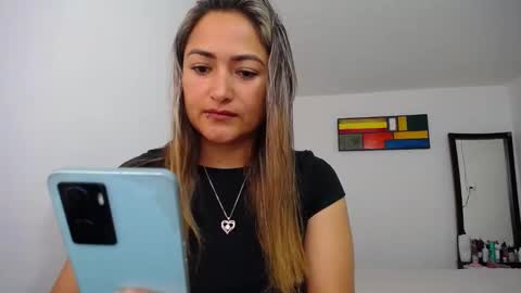 Snapshot of abie_spicy_ chatting on 01.25.25 ximena online show from 01.25.25