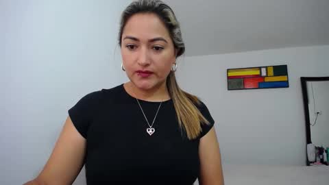 Snapshot of abie_spicy_ chatting on 01.29.25 ximena online show from 01.29.25