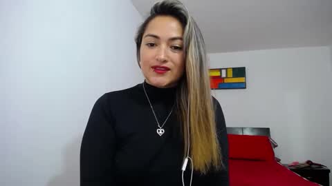Snapshot of abie_spicy_ chatting on 02.21.25 ximena online show from 02.21.25