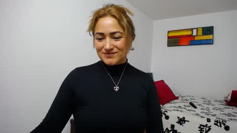 Snapshot of abie_spicy_ chatting on 09.25.25 ximena online show from 09.25.25