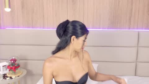 abiehils online show from 12.29.24