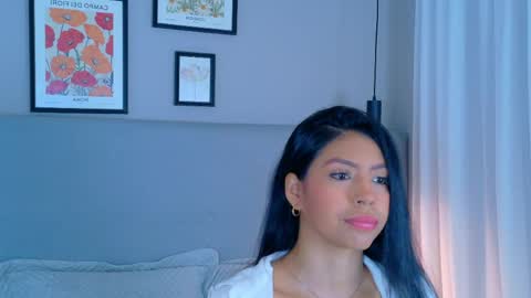 Snapshot of abiehils chatting on 06.06.26 abiehils online show from 06.06.26