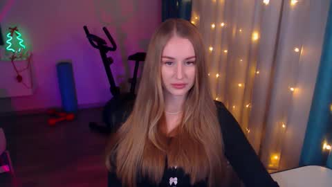 Snapshot of abigail_flex chatting on 01.12.25 Anna online show from 01.12.25