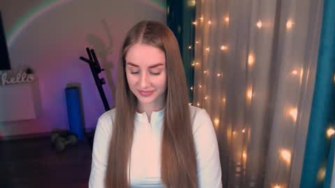 Snapshot of abigail_flex chatting on 02.28.25 Anna online show from 02.28.25