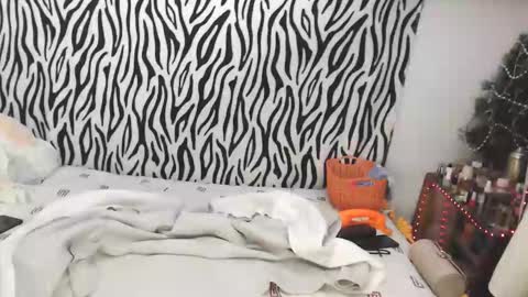 GoldenFish online show from 01.05.26