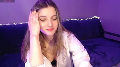 Snapshot of abigailwills chatting on 04.25.26 Abigail online show from 04.25.26