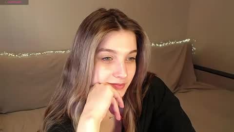 Snapshot of abigailwills chatting on 05.14.26 Abigail online show from 05.14.26