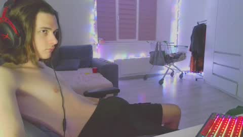 Snapshot of abobus123 chatting on 12.16.24 hi cum in pvt noi extra tip online show from 12.16.24