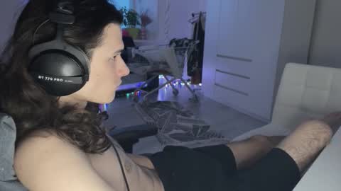 hi  cum in pvt noi extra tip online show from 02.25.26