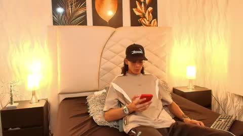 Snapshot of abravanel_sefardi chatting on 05.21.26 Abrovanel online show from 05.21.26
