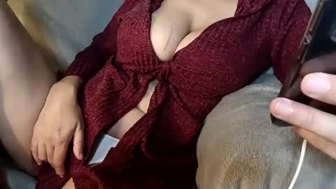 Snapshot of abril2026 chatting on 05.05.26 abril2026 online show from 05.05.26
