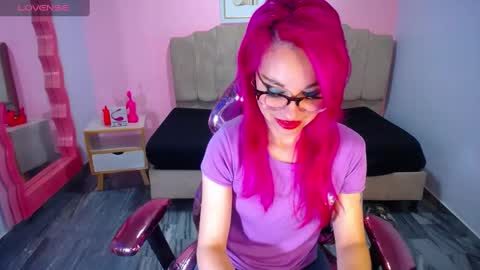 abril_ch_ online show from 09.16.25