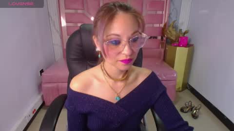 Snapshot of abril_ch_ chatting on 04.19.26 abril_ch_ online show from 04.19.26