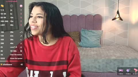 Snapshot of abril_matthews chatting on 12.24.24 ABRIL MATTHEWS online show from 12.24.24