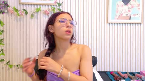 abrilmirren online show from 03.23.26