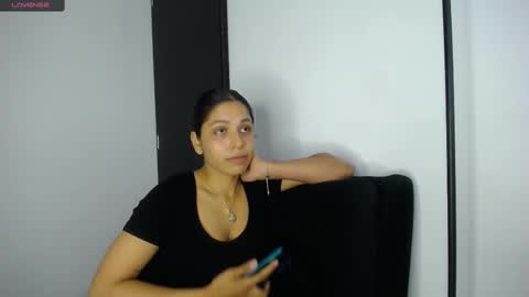 Snapshot of abrilsonne chatting on 09.10.25 AbrilSonne online show from 09.10.25