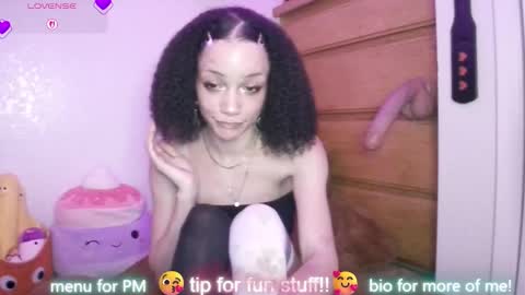 Snapshot of abruisedpeach chatting on 02.11.26 Peach online show from 02.11.26