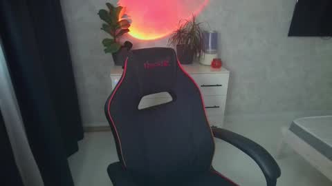 Nick online show from 10.04.25