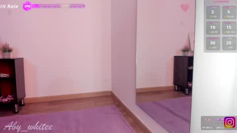 Snapshot of aby_whitee chatting on 09.26.25 Aby online show from 09.26.25
