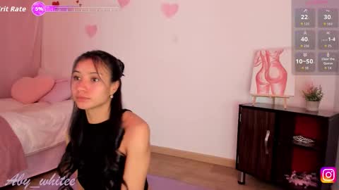 Snapshot of aby_whitee chatting on 10.07.25 Aby online show from 10.07.25