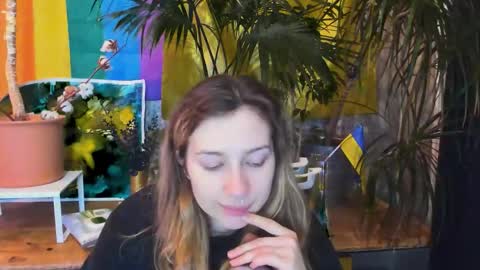 Snapshot of acidmelanie chatting on 10.10.25 Melanie online show from 10.10.25