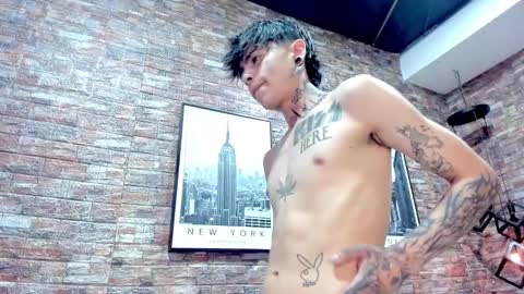 Snapshot of acidmilo chatting on 12.06.24 Acid Milo online show from 12.06.24