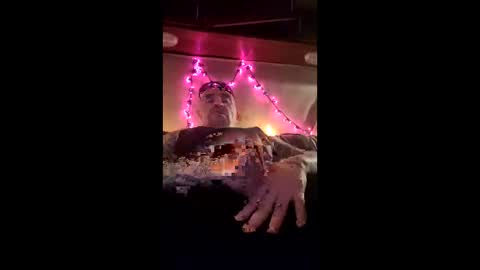 Snapshot of act_right_dub420 chatting on 01.09.26 act_right_dub420 online show from 01.09.26