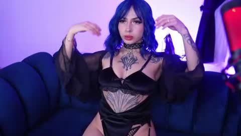Snapshot of ada_luna01 chatting on 06.10.26 online show from 06.10.26