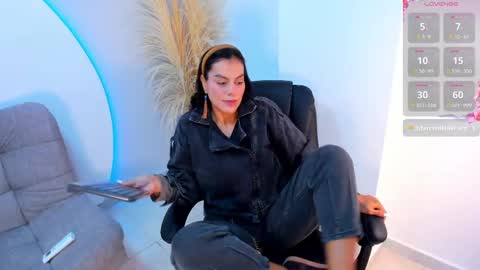 Snapshot of ada_monroe10 chatting on 09.19.25 online show from 09.19.25