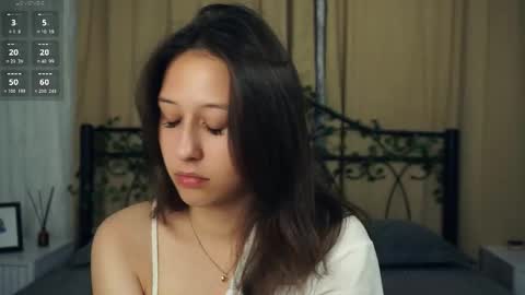 Lily n Jenny online show from 09.18.25