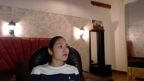 Snapshot of adaira31 chatting on 11.18.25 Adaira online show from 11.18.25