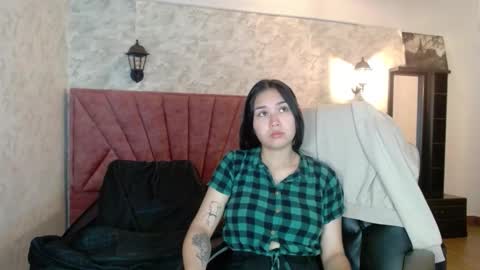 Snapshot of adaira31 chatting on 11.19.25 Adaira online show from 11.19.25