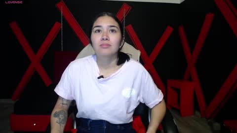 Snapshot of adaira31 chatting on 12.23.25 Adaira online show from 12.23.25