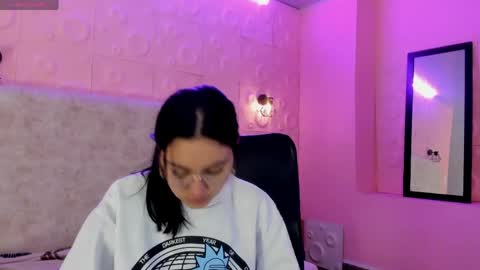 Snapshot of adaira31 chatting on 05.01.26 Adaira online show from 05.01.26