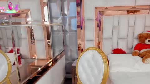 adalinarusell_ online show from 12.19.25