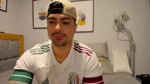 adam clarke online show from 02.12.25